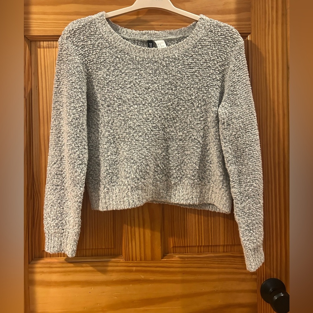 H&M Soft Gray Crew Neck Sweater